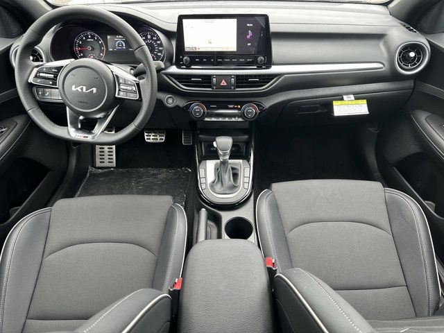 2023 Kia Forte GT-Line - Photo 12