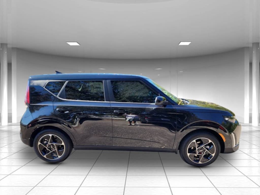 New 2025 Kia Soul EX Hatchback