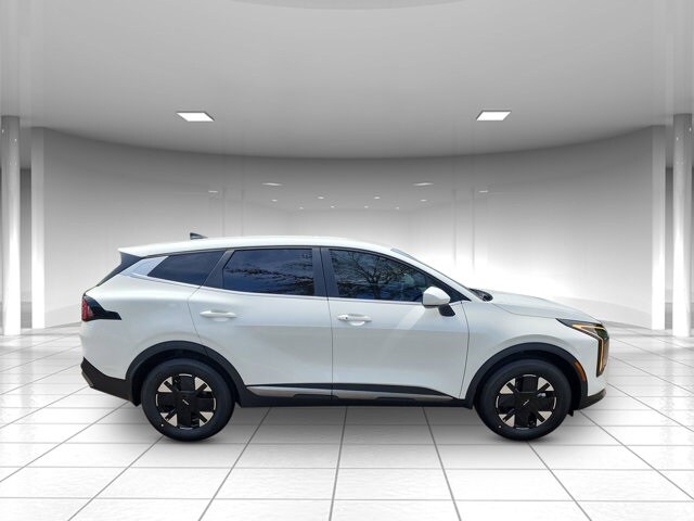 2026 Kia Sportage Hybrid LX photo 2