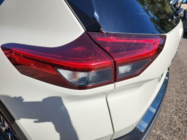 2023 Nissan Rogue Platinum photo 4