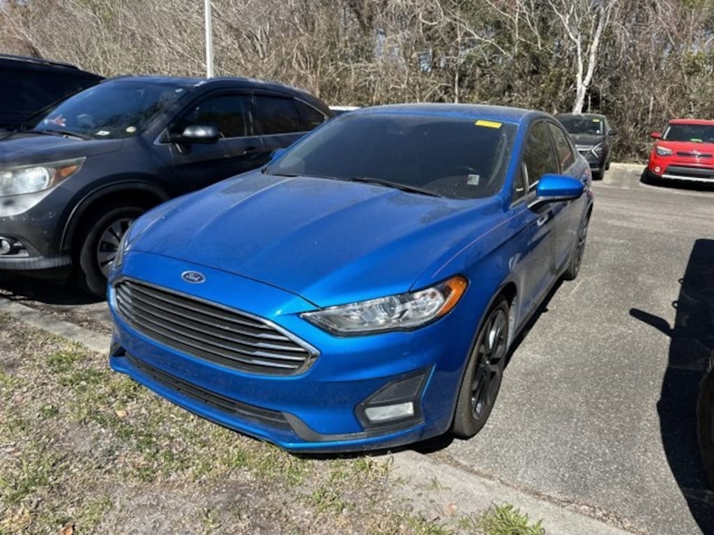 Used 2019 Ford Fusion SE Sedan