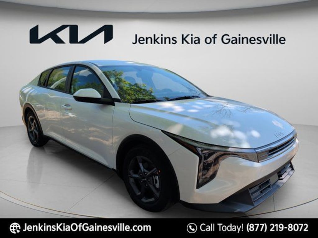 New 2026 Kia K4 LXS Sedan