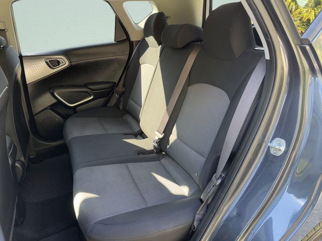 2021 Kia Soul LX - Photo 19