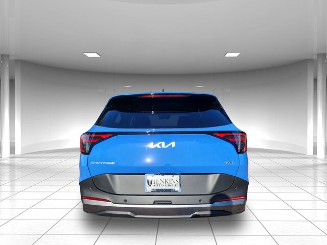 2026 Kia Sportage EX photo 4
