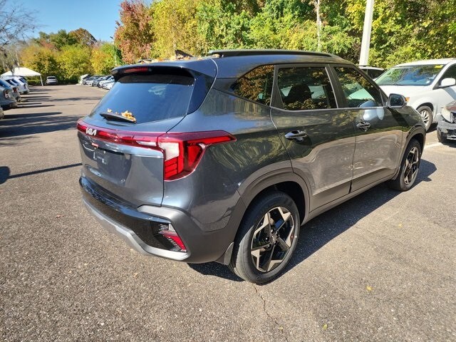 2026 Kia Seltos S photo 2