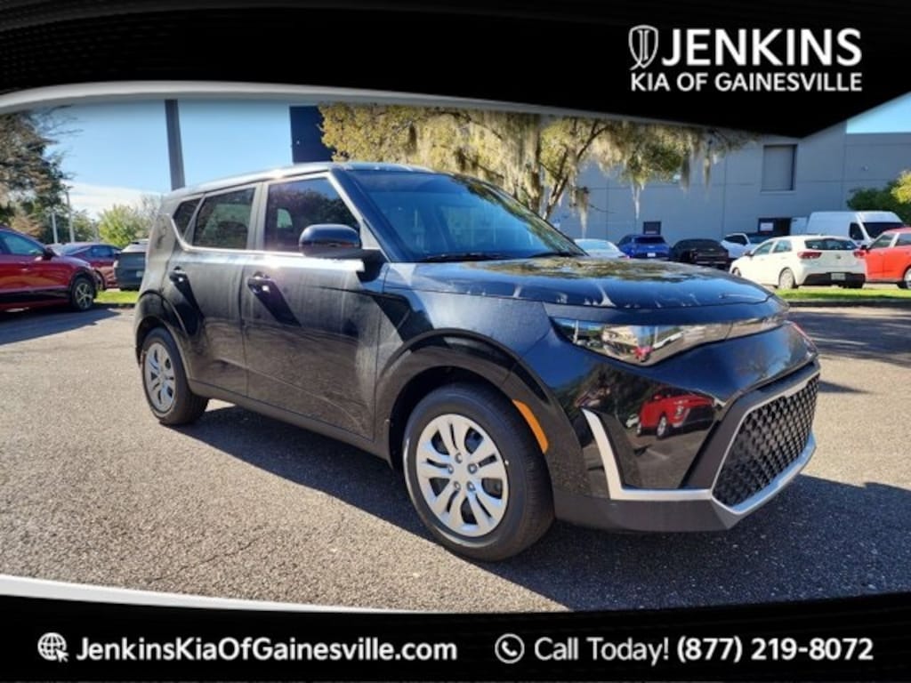 New 2025 Kia Soul LX Hatchback