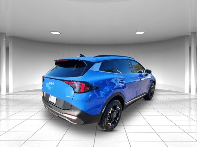 2026 Kia Sportage EX photo 3