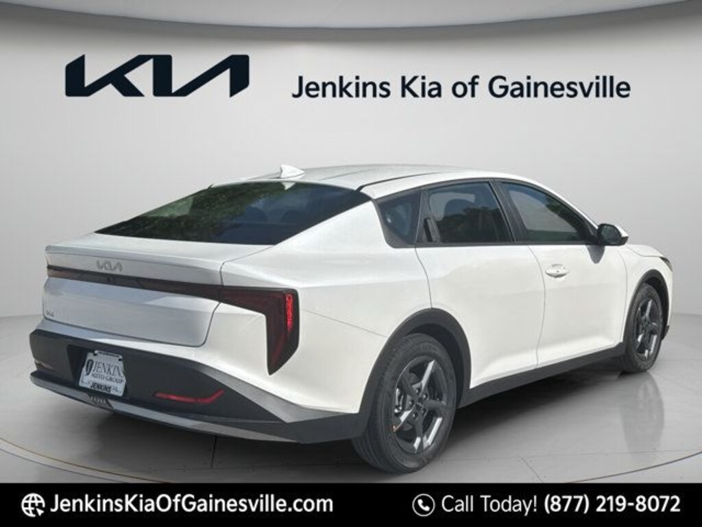 New 2026 Kia K4 LXS Sedan