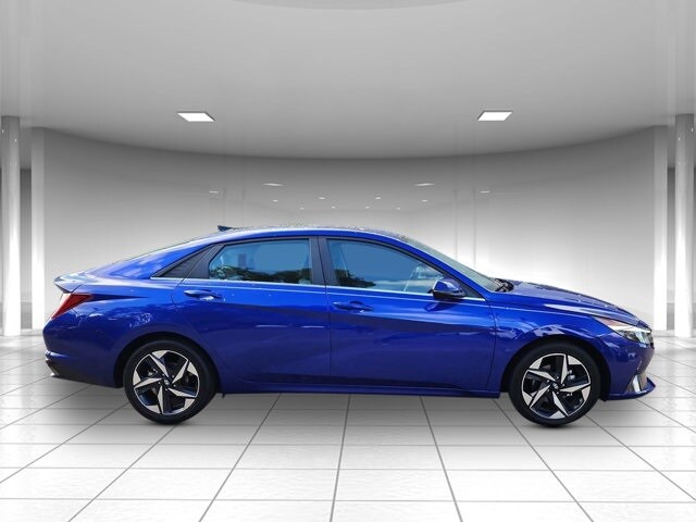 2023 Hyundai Elantra Hybrid Limited photo 2