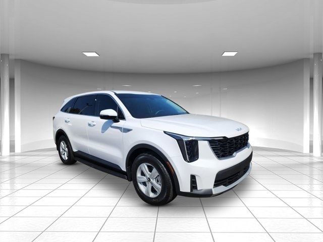 2026 Kia Sorento LX's photo
