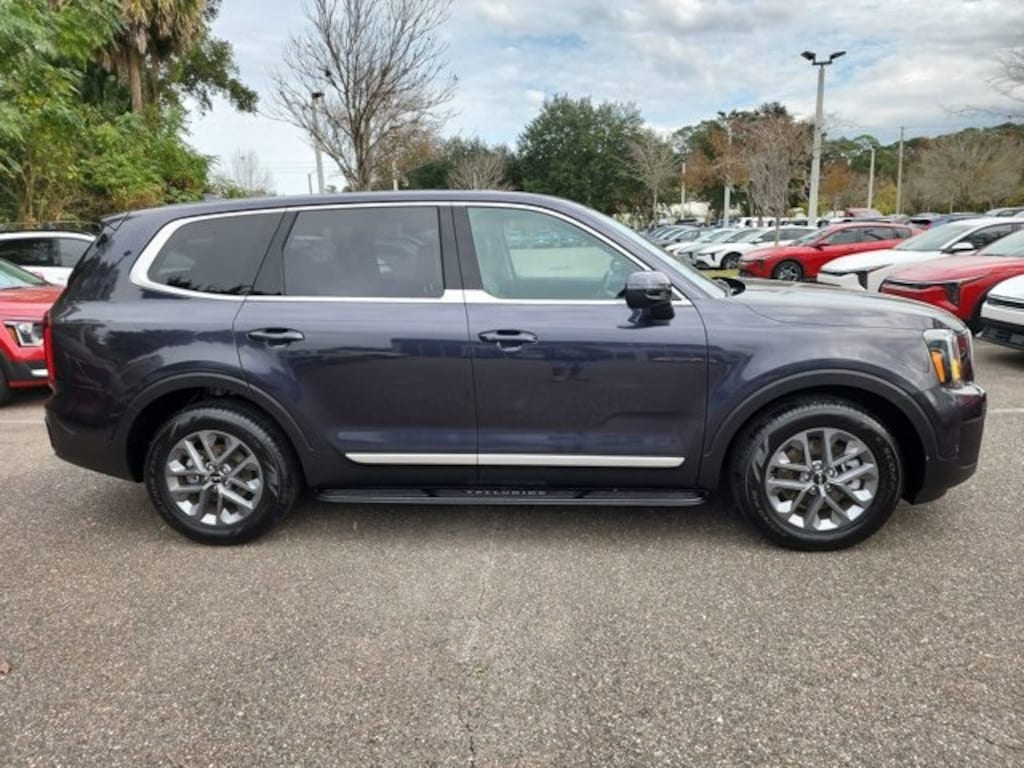 Certified 2025 Kia Telluride LX SUV