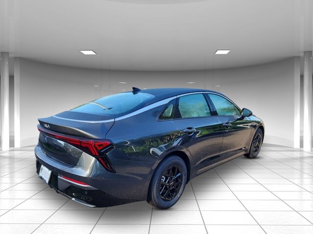 2025 Kia K5 LXS photo 3