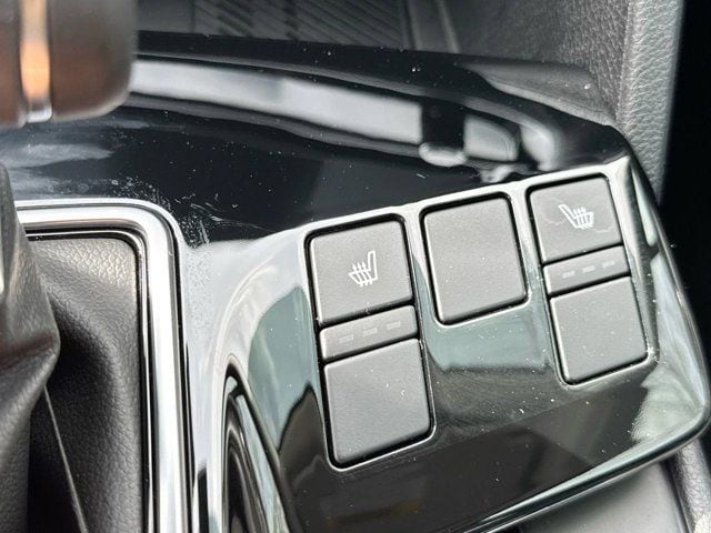 2025 Kia Sportage EX - Photo 22