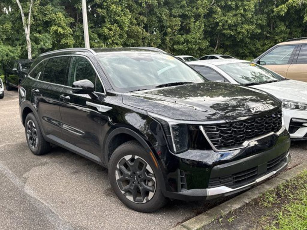Used 2024 Kia Sorento S SUV
