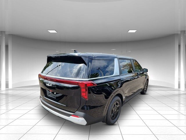 2026 Kia Carnival LXS photo 2