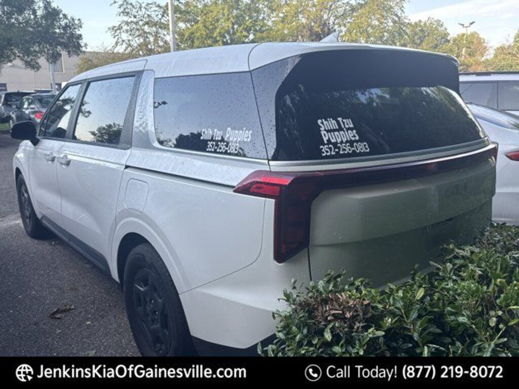 Used 2025 Kia Carnival LXS Minivan/Van