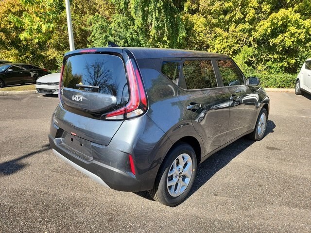 2025 Kia Soul LX photo 2