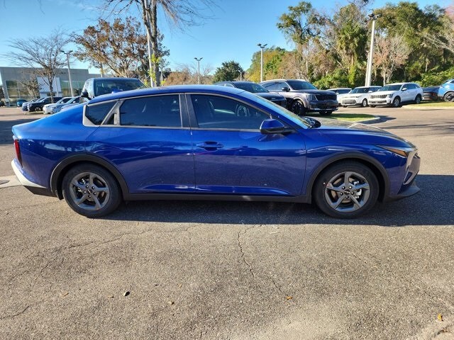 2025 Kia K4 LXS photo 2