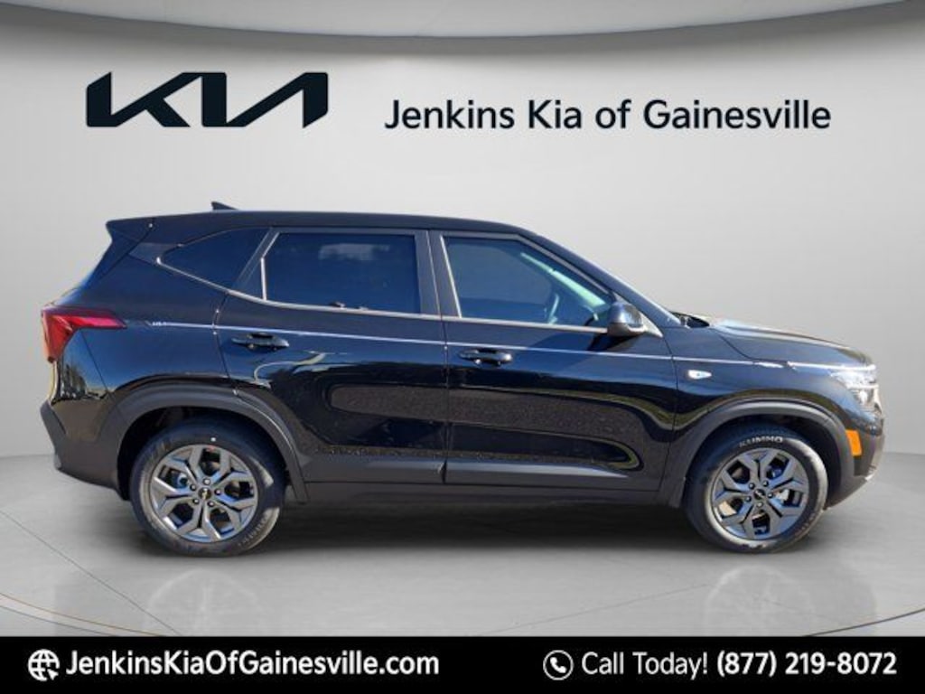 New 2026 Kia Seltos LX SUV