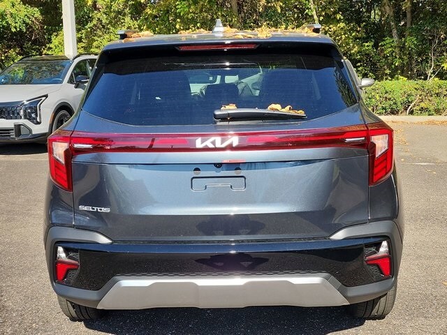 2026 Kia Seltos S photo 3