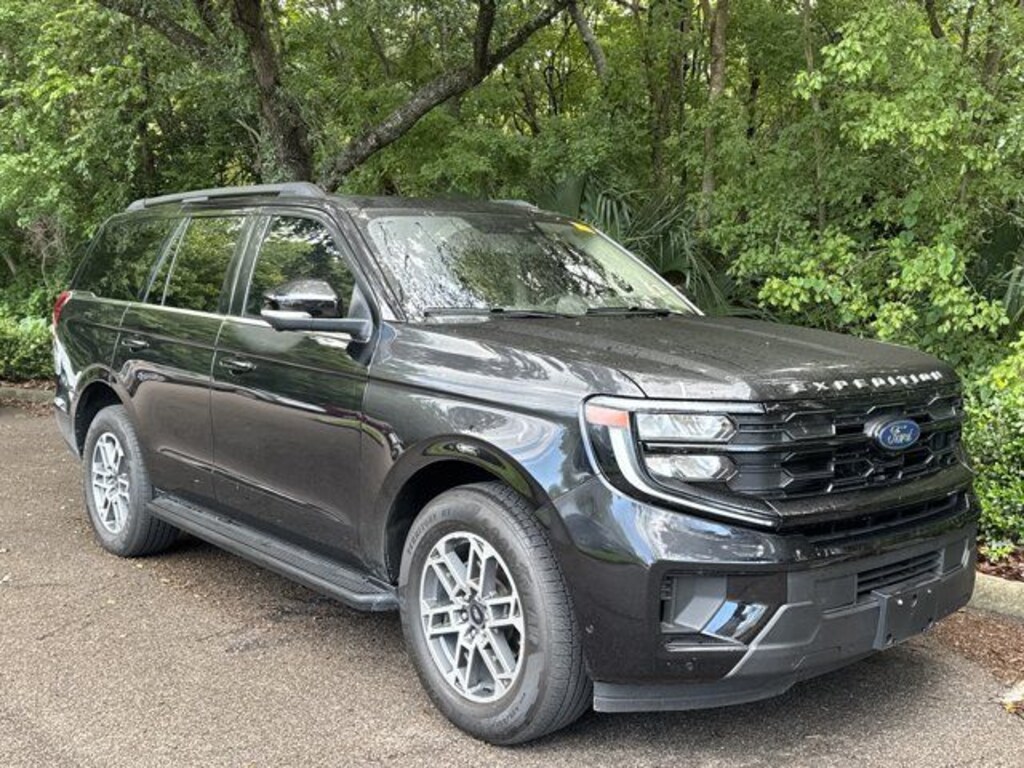 Used 2025 Ford Expedition Active SUV