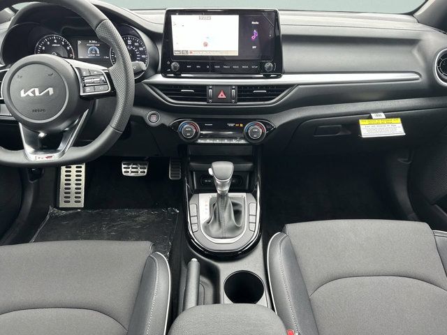 2023 Kia Forte GT-Line - Photo 14