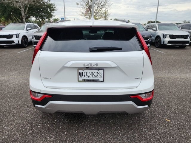 2026 Kia Niro EX photo 2