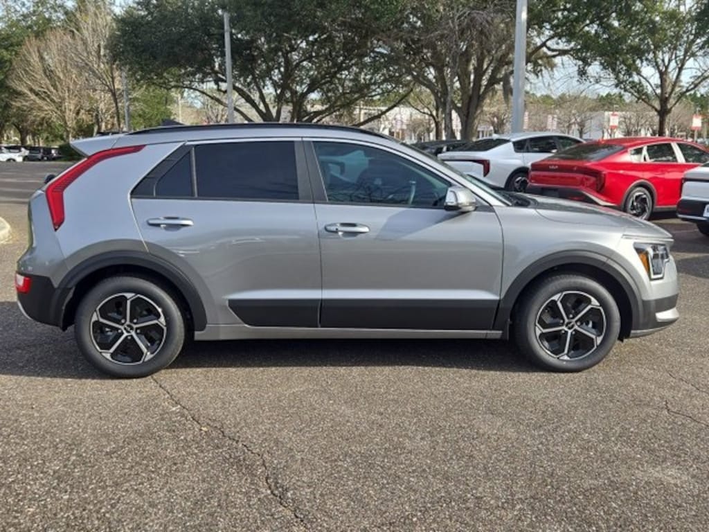 New 2026 Kia Niro EX SUV