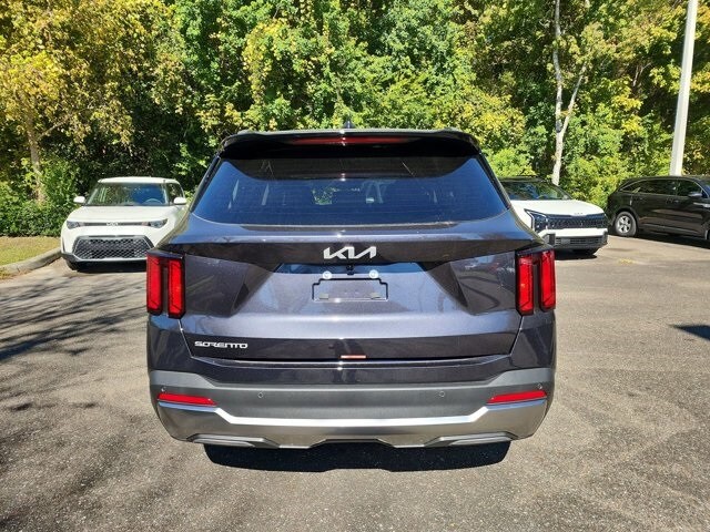 2026 Kia Sorento S photo 3