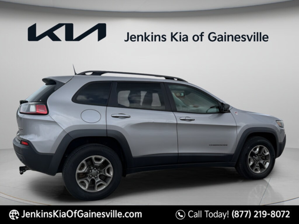 Used 2019 Jeep Cherokee Trailhawk SUV