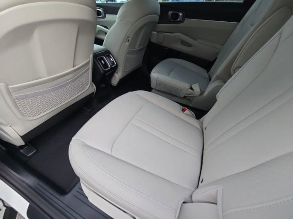 New 2026 Kia Sportage EX SUV