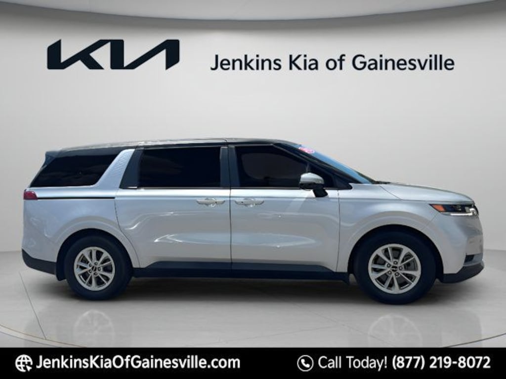 Used 2023 Kia Carnival LX Seat Package Minivan/Van