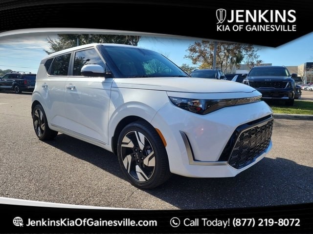 2025 Kia Soul GT-Line's photo