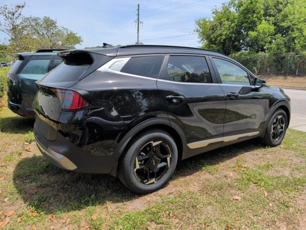 New 2026 Kia Sportage EX SUV