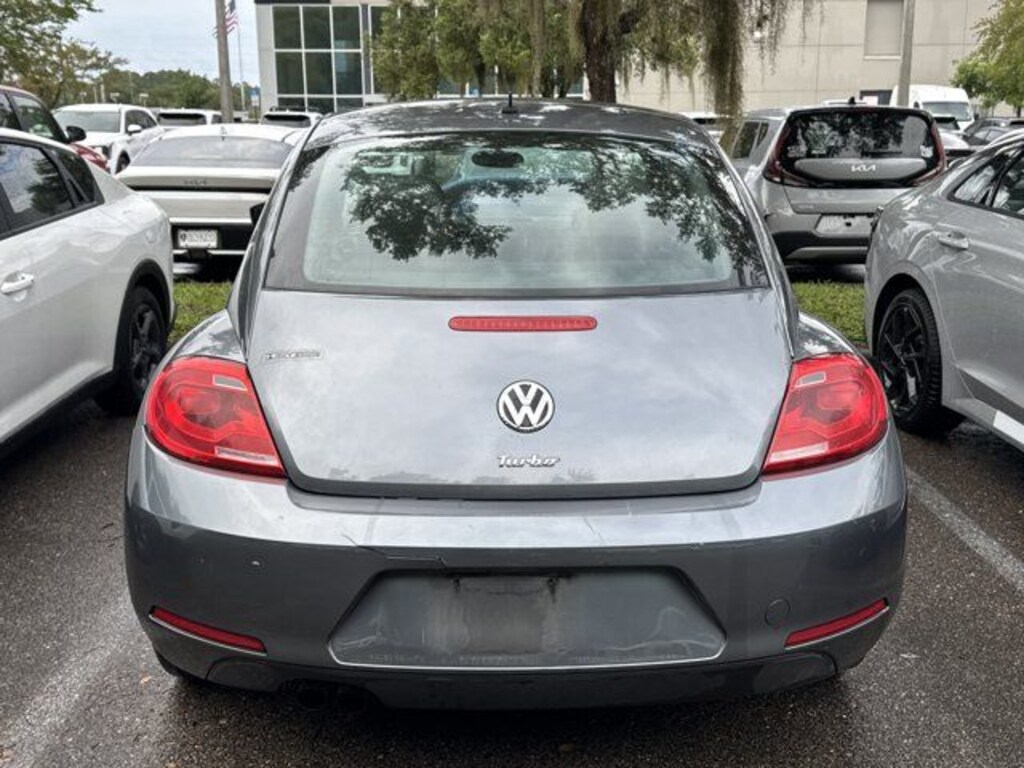 Used 2016 Volkswagen Beetle 1.8T Classic Hatchback