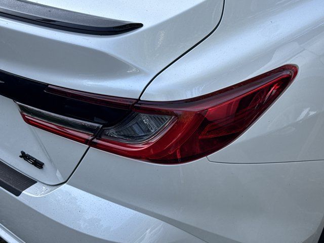 2025 Toyota Camry XSE - Photo 8