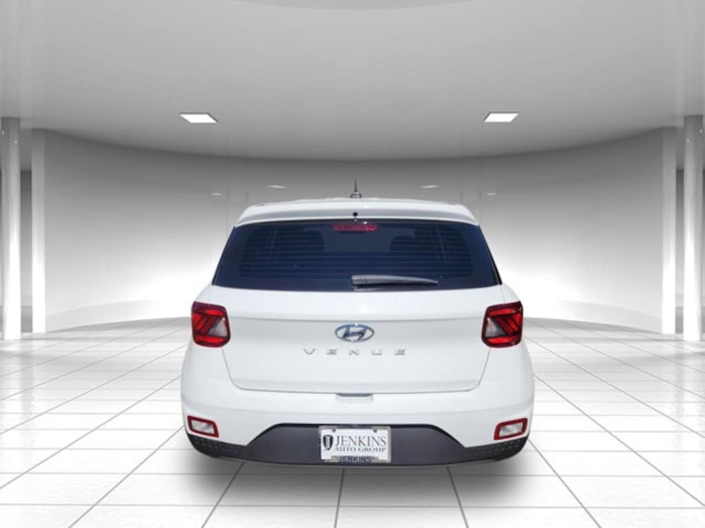Used 2024 Hyundai Venue SE SUV