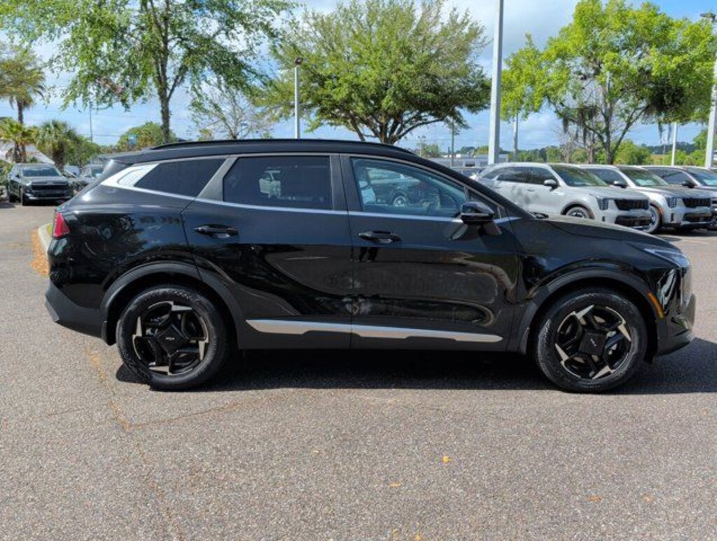 New 2026 Kia Sportage EX SUV