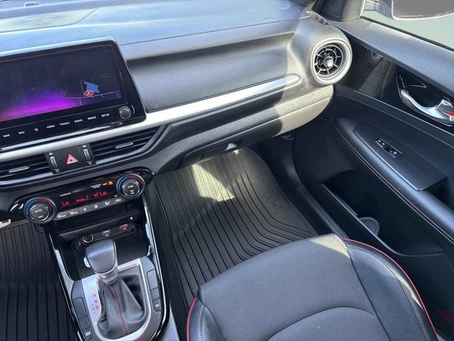 2023 Kia Forte GT - Photo 16