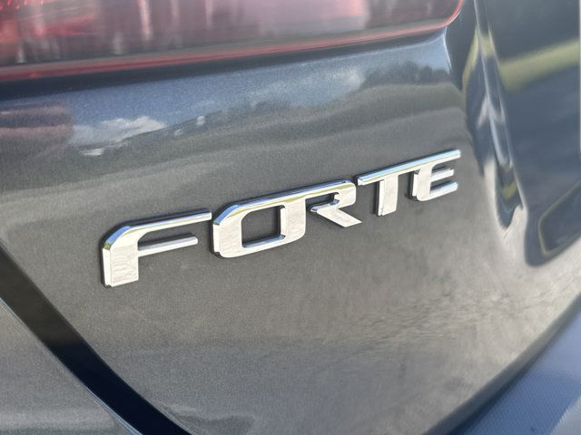 2020 Kia FORTE LXS - Photo 31