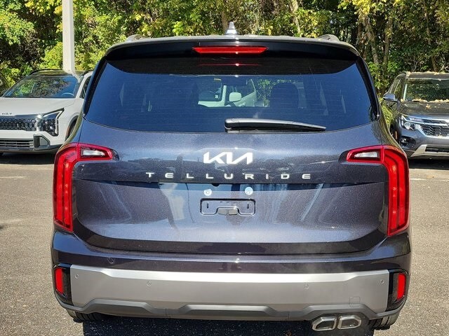 2025 Kia Telluride S photo 3
