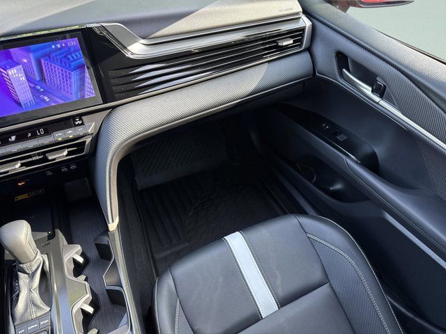 2025 Toyota Camry SE - Photo 15