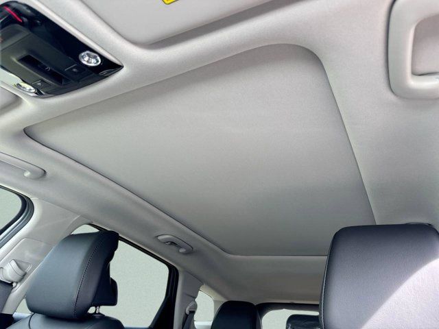 2025 Kia Sportage EX - Photo 17