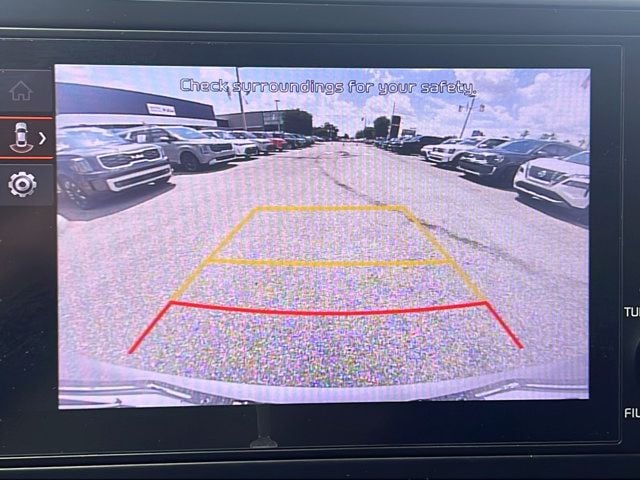 2023 Kia Carnival LX Seat Pkg - Photo 15