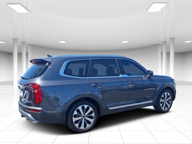 2022 Kia Telluride EX photo 3