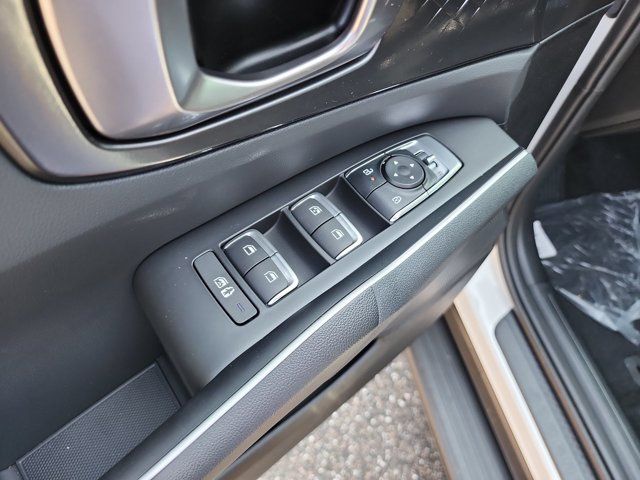 2026 Kia Sorento LX - Photo 14
