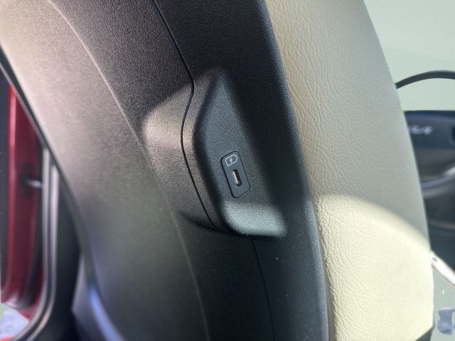 2026 Kia Niro LX - Photo 16