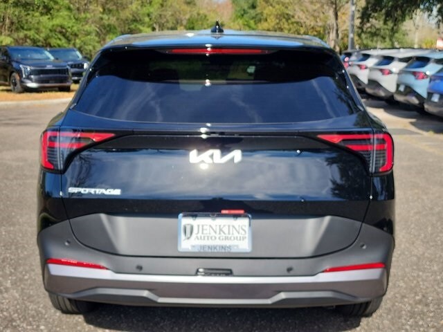 2026 Kia Sportage LX photo 4