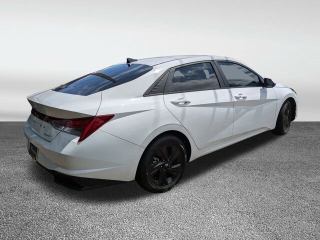 2023 Hyundai Elantra Hybrid Blue photo 2