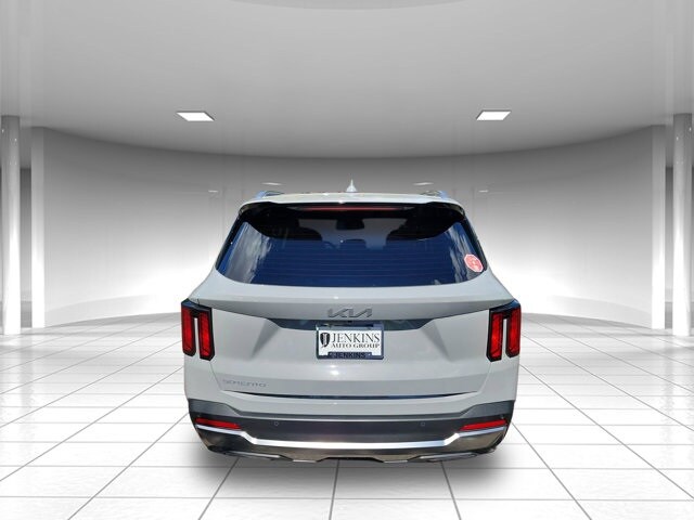 2026 Kia Sorento S photo 4